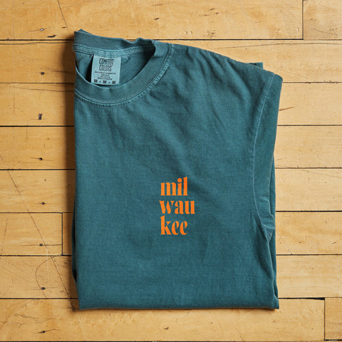 Milwaukee 01 | Unisex Heavyweight Tee